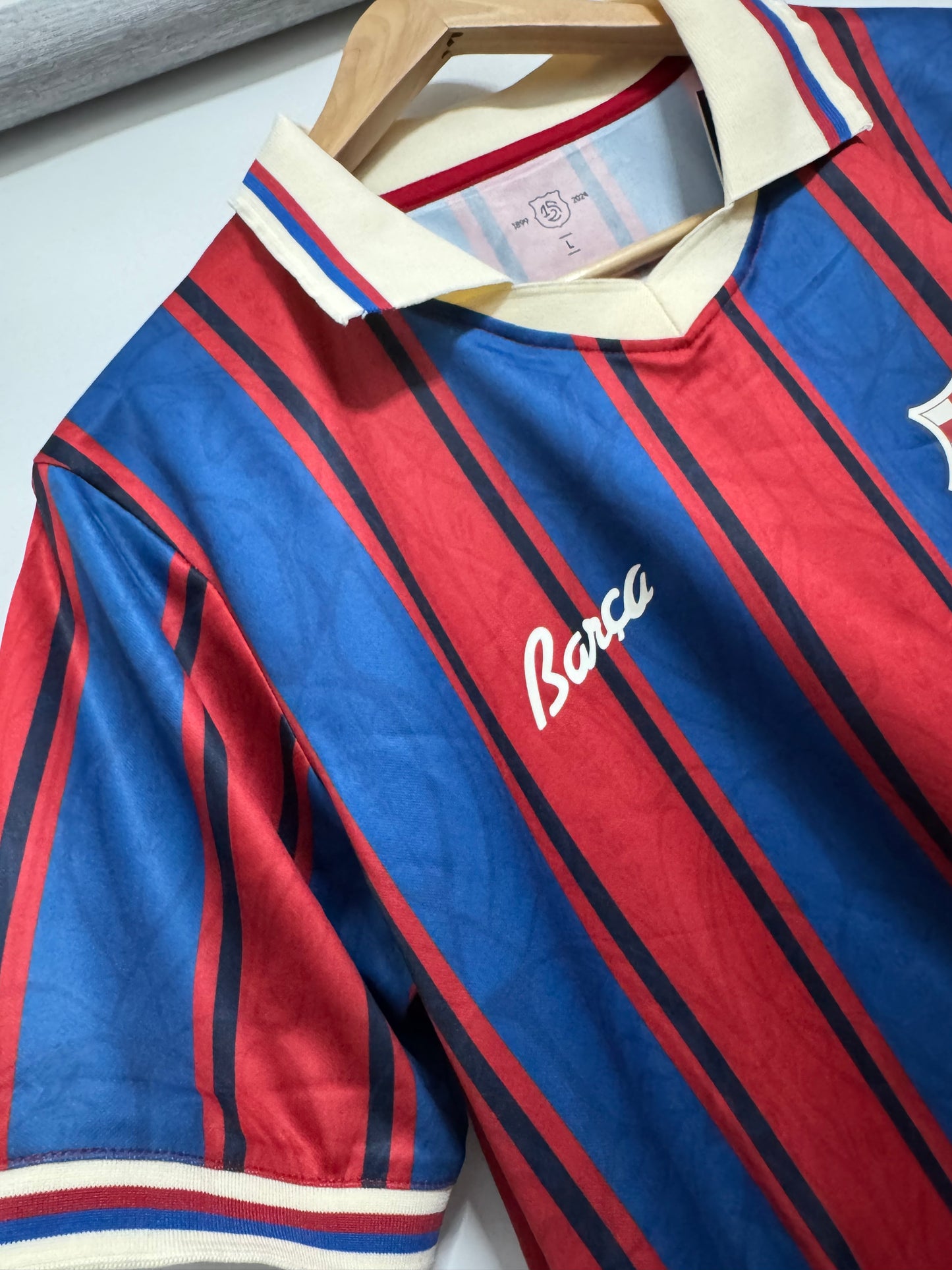 Camiseta FC Barcelona Lifestyle – Edición Especial 125 Años